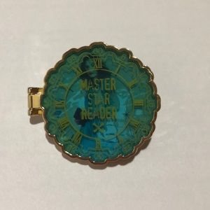 Master Star Reader Disney Pin